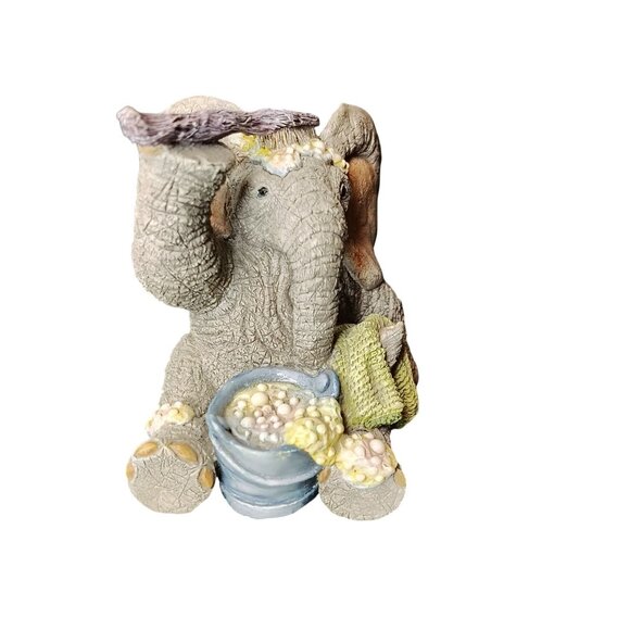 Vintage Tuskers Elephant Taking Bath Figurine, Bathing Bubbles Resin 1998 Cute - Picture 1 of 8